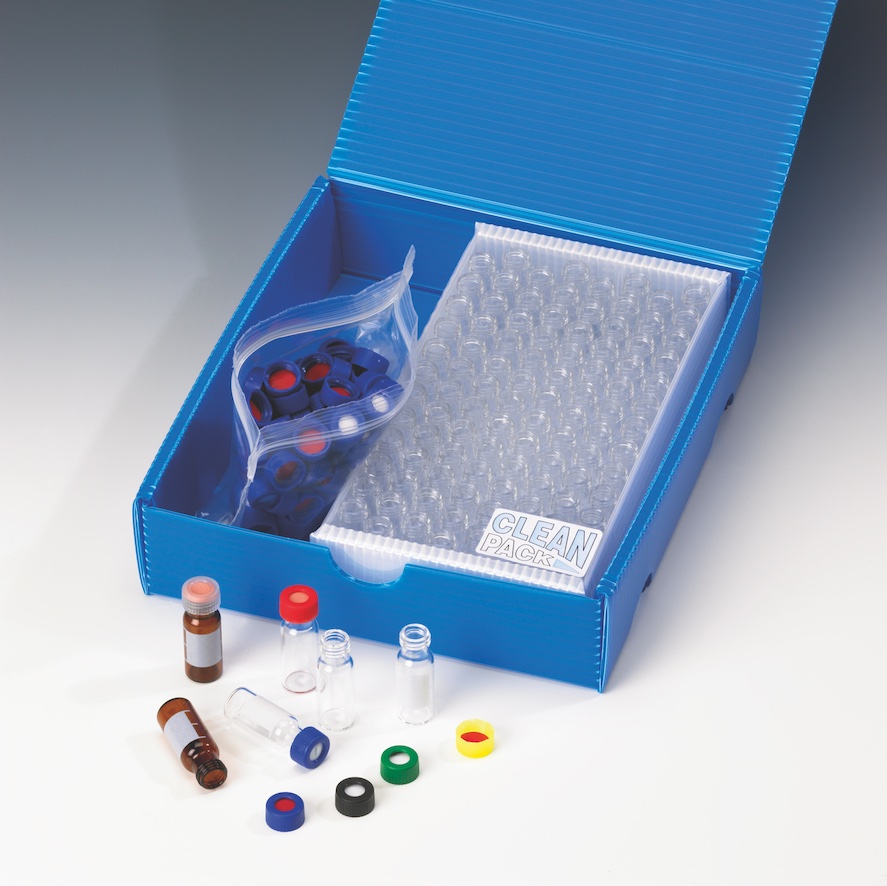 2in1 Kit:  1,5ml Kurzgewindeflasche, 32 x 11,6mm, Klarglas, 1. hydrolytische Klasse, weite Öffnung; UltraClean Verschluss: 9mm PP Kurzgewindekappe, blau, mit Loch; Silicon weiß/PTFE rot, 55° shore A, 1,0mm