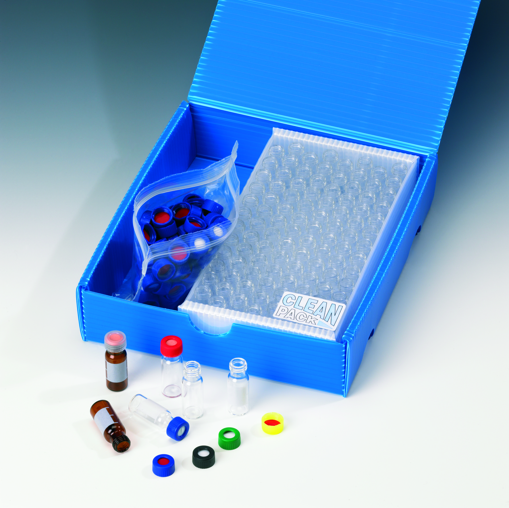 2-in-1-KIT: (0197+0661) 1,5 ml Kurzgewindeflasche ND9, 32 × 11,6 mm, Klarglas, 1. hydrolytische Klasse, weite Öffnung, mit Schriftfeld und Füllmarkierungen