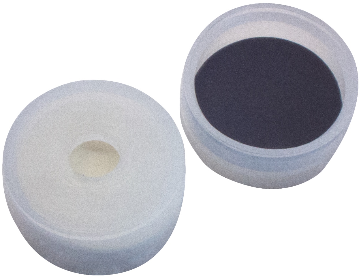 20 mm PE-Verschlusskappe, transparent, mit 4,3 mm Loch, Kappenhöhe 9,1 mm; Butyl creme/PTFE grau, 55° Shore A, 1,3 mm